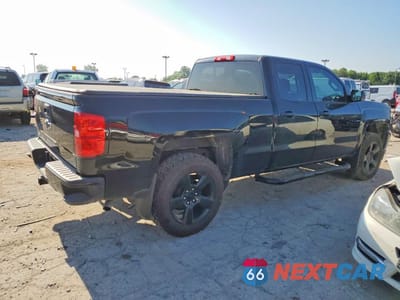 Trzecie zdjęcie samochodu z tyłu: 2017 CHEVROLET SILVERADO K1500 CUSTOM VIN:1GCVKPEC9HZ355770 - miniatura