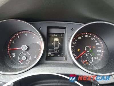Zdjęcie 9 z 12 samochodu: 2012 VOLKSWAGEN GTI VIN:WVWFD7AJ9CW332583 - miniatura