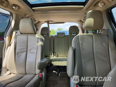 Zdjęcie 10 z 13 samochodu: 2014 TOYOTA SIENNA LIMITED 7-PASSENGER VIN:5TDYK3DC3ES470059 - miniatura