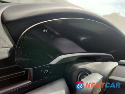 Zdjęcie 9 z 12 samochodu: 2021 PORSCHE TAYCAN VIN:WP0AC2Y11MSA62167 - miniatura