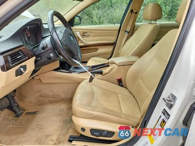 Zdjęcie 7 z 12 samochodu: 2011 BMW 328 I VIN:WBAPH7C57BE850556 - miniatura