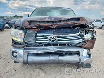 Piąte zdjęcie samochodu w środku: 2016 TOYOTA TUNDRA 1794 EDITION VIN:5TFGW5F12GX208344 - miniatura