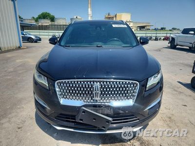 Piąte zdjęcie samochodu w środku: 2019 LINCOLN MKC SELECT VIN:5LMCJ2C91KUL32534 - miniatura