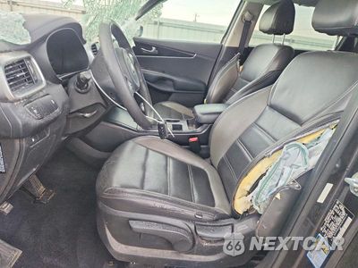 Zdjęcie 7 z 14 samochodu: 2018 KIA SORENTO LX V6 VIN:5XYPG4A59JG390216 - miniatura