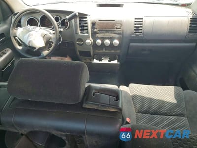 Zdjęcie 8 z 12 samochodu: 2013 TOYOTA TUNDRA DOUBLE CAB SR5 VIN:5TFRY5F12DX146457 - miniatura
