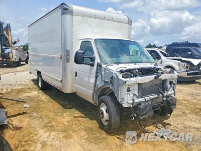 Czwarte zdjęcie samochodu z boku: 2022 FORD E350 BOX TRUCK VIN:1FDWE3FN0NDC03532 - miniatura