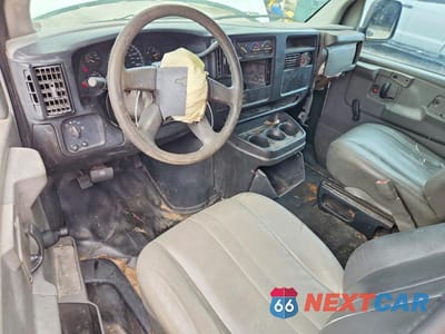 Zdjęcie 8 z 13 samochodu: 2007 CHEVROLET EXPRESS 2500 DELIVERY VAN VIN:1GCGG29V671144581 - miniatura