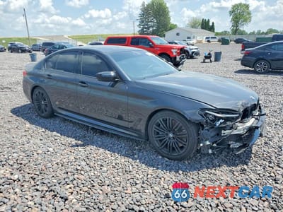 Czwarte zdjęcie samochodu z boku: 2020 BMW M550XI VIN:WBAJS7C04LBN96402 - miniatura