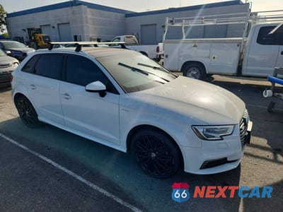 Czwarte zdjęcie samochodu z boku: 2018 AUDI A3 E-TRON PREMIUM VIN:WAUUPBFF3JA155011 - miniatura
