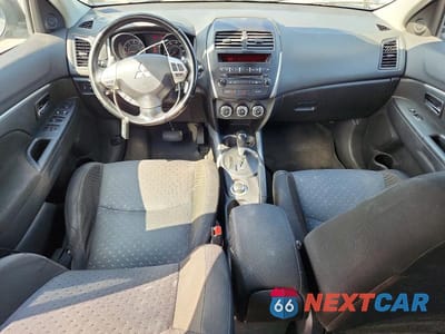 Zdjęcie 8 z 13 samochodu: 2012 MITSUBISHI OUTLANDER SPORT SE VIN:JA4AR4AU0CZ004417 - miniatura