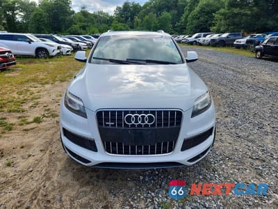 Piąte zdjęcie samochodu w środku: 2015 AUDI Q7 PRESTIGE VIN:WA1DGAFE6FD023266 - miniatura