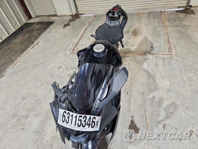 Piąte zdjęcie samochodu w środku: 2020 YAMAHA YZFR6 VIN:JYARJ28E5LA007696 - miniatura