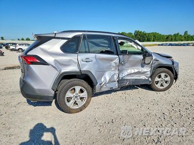Trzecie zdjęcie samochodu z tyłu: 2019 TOYOTA RAV4 HYBRID XLE VIN:JTMRWRFV2KD034966 - miniatura