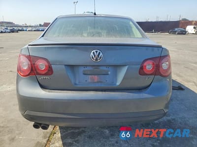 Zdjęcie 6 z 12 samochodu: 2010 VOLKSWAGEN JETTA LIMITED VIN:3VWAZ7AJ1AM104437 - miniatura