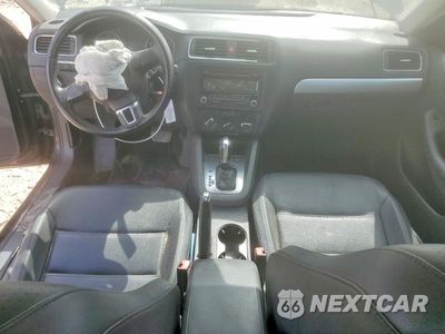 Zdjęcie 8 z 12 samochodu: 2013 VOLKSWAGEN JETTA SE VIN:3VWDP7AJXDM405845 - miniatura