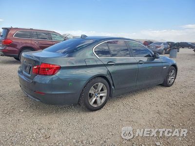 Trzecie zdjęcie samochodu z tyłu: 2013 BMW 528 XI VIN:WBAXH5C52DDW13423 - miniatura
