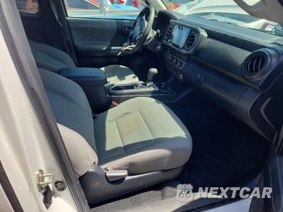 Zdjęcie 7 z 12 samochodu: 2020 TOYOTA TACOMA SR VIN:5TFRX5GN1LX169070 - miniatura