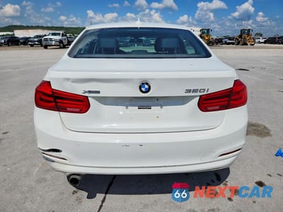 Zdjęcie 6 z 12 samochodu: 2016 BMW 320 XI VIN:WBA8E5G55GNT41150 - miniatura