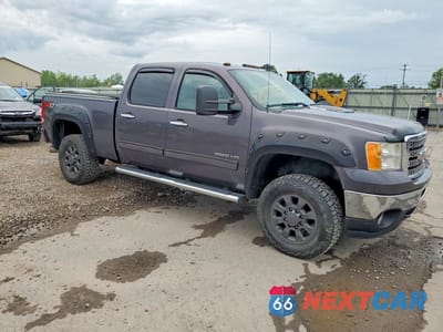 Czwarte zdjęcie samochodu z boku: 2011 GMC SIERRA K2500 SLE VIN:1GT120C89BF118287 - miniatura