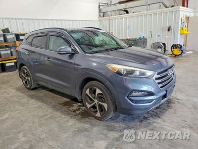 Czwarte zdjęcie samochodu z boku: 2016 HYUNDAI TUCSON LIMITED VIN:KM8J3CA28GU042640 - miniatura