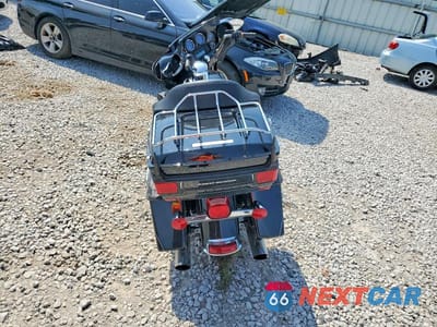 Zdjęcie 6 z 8 samochodu: 2012 HARLEY-DAVIDSON FLHTK ELECTRA GLIDE ULTRA LIMITED VIN:1HD1KEM17CB635173 - miniatura