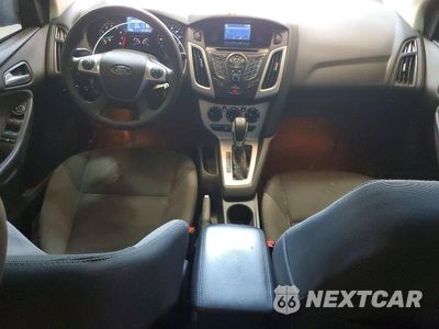 Zdjęcie 8 z 12 samochodu: 2014 FORD FOCUS SE VIN:1FADP3K29EL312486 - miniatura