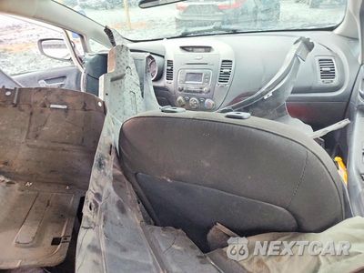 Zdjęcie 8 z 12 samochodu: 2016 KIA FORTE LX VIN:KNAFK4A60G5501348 - miniatura