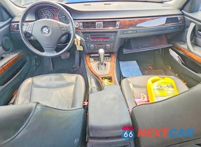 Zdjęcie 8 z 12 samochodu: 2009 BMW 328 XI VIN:WBAPK73509A449983 - miniatura