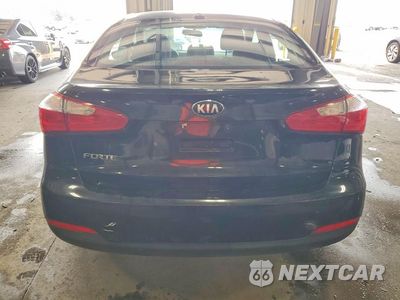 Zdjęcie 6 z 12 samochodu: 2015 KIA FORTE LX VIN:KNAFX4A63F5290503 - miniatura
