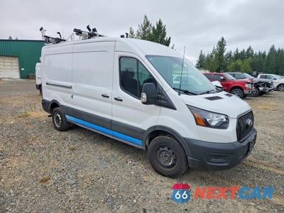 Czwarte zdjęcie samochodu z boku: 2023 FORD TRANSIT T-250 VIN:1FTBR1C85PKB80192 - miniatura
