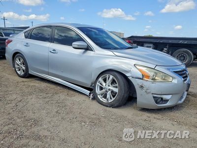 Czwarte zdjęcie samochodu z boku: 2013 NISSAN ALTIMA 2.5 VIN:1N4AL3APXDN437852 - miniatura