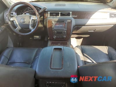 Zdjęcie 8 z 13 samochodu: 2014 GMC YUKON XL DENALI VIN:1GKS2MEF2ER209982 - miniatura