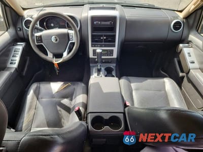 Zdjęcie 8 z 13 samochodu: 2006 MERCURY MOUNTAINEER LUXURY VIN:4M2EU47E76UJ18853 - miniatura