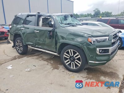 Czwarte zdjęcie samochodu z boku: 2022 TOYOTA 4RUNNER LIMITED VIN:JTEKU5JR1N6047805 - miniatura