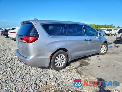 Trzecie zdjęcie samochodu z tyłu: 2019 CHRYSLER PACIFICA TOURING PLUS VIN:2C4RC1FG5KR505629 - miniatura