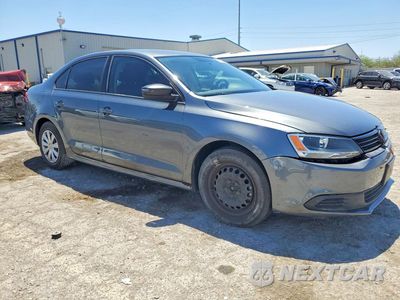 Czwarte zdjęcie samochodu z boku: 2014 VOLKSWAGEN JETTA BASE VIN:3VW2K7AJ4EM217037 - miniatura
