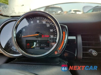 Zdjęcie 9 z 13 samochodu: 2019 MINI COOPER S VIN:WMWWG9C50K3E40190 - miniatura