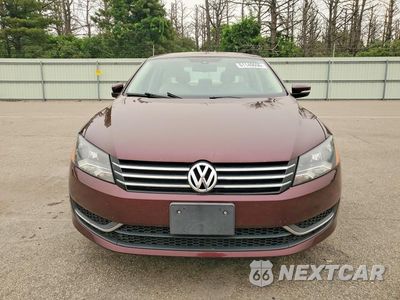 Piąte zdjęcie samochodu w środku: 2013 VOLKSWAGEN PASSAT SE VIN:1VWBP7A35DC051131 - miniatura
