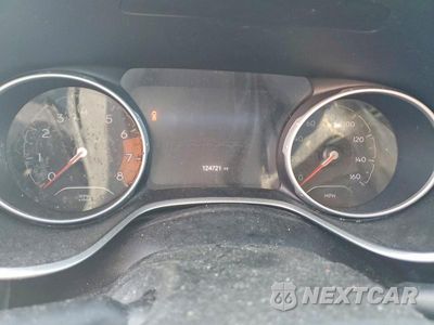 Zdjęcie 9 z 13 samochodu: 2018 JEEP COMPASS LATITUDE VIN:3C4NJCBB6JT186523 - miniatura