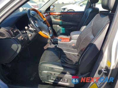 Zdjęcie 7 z 12 samochodu: 2005 LEXUS LS 430 VIN:JTHBN36F355001935 - miniatura