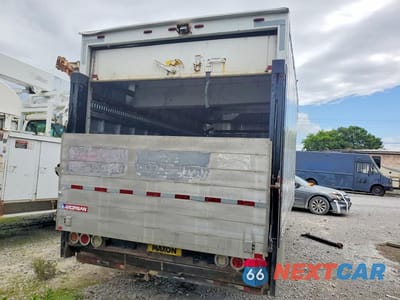 Zdjęcie 6 z 13 samochodu: 2016 ISUZU NPR - BOX TRUCK VIN:54DB4W1B6GS807343 - miniatura