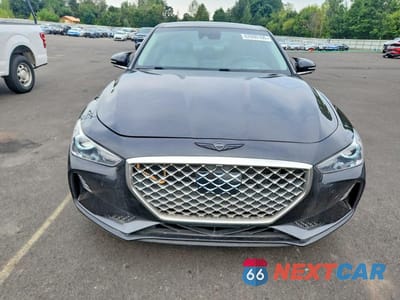 Piąte zdjęcie samochodu w środku: 2019 GENESIS G70 2.0T ADVANCED VIN:KMTG44LA4KU016696 - miniatura