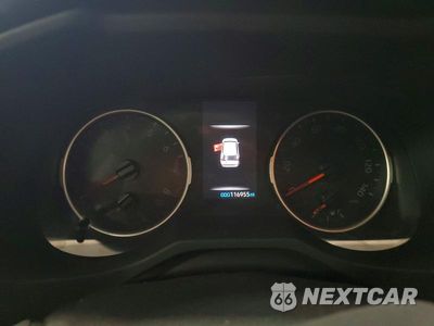 Zdjęcie 9 z 13 samochodu: 2019 TOYOTA RAV4 XLE VIN:JTMW1RFV8KD012682 - miniatura