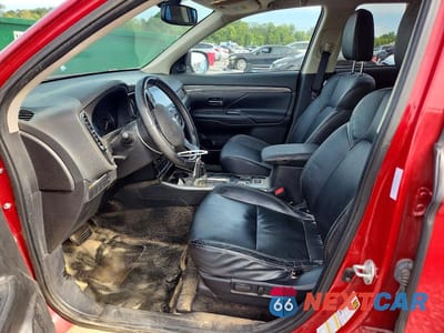 Zdjęcie 7 z 13 samochodu: 2019 MITSUBISHI OUTLANDER SE VIN:JA4AZ3A3XKZ039403 - miniatura