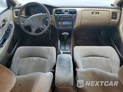 Zdjęcie 8 z 12 samochodu: 2000 HONDA ACCORD SE VIN:JHMCG5676YC022264 - miniatura