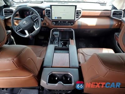 Zdjęcie 8 z 13 samochodu: 2025 TOYOTA TUNDRA 1794 EDITION VIN:5TFMA5DB8SX311855 - miniatura
