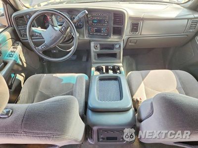 Zdjęcie 8 z 12 samochodu: 2006 GMC SIERRA K2500 HEAVY DUTY VIN:1GTHK23D16F140717 - miniatura