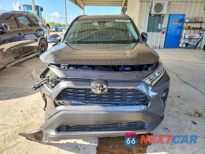 Piąte zdjęcie samochodu w środku: 2021 TOYOTA RAV4 XLE VIN:2T3W1RFVXMC159366 - miniatura