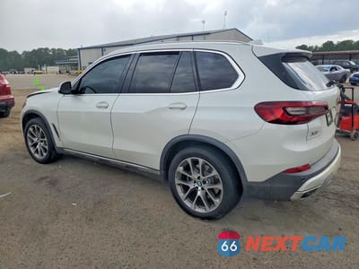 Drugie zdjęcie samochodu z przodu: 2021 BMW X5 XDRIVE40I VIN:5UXCR6C04M9H81755 - miniatura