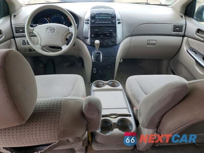 Zdjęcie 8 z 13 samochodu: 2006 TOYOTA SIENNA LE 8 PASSENGER VIN:5TDZA23C26S524522 - miniatura